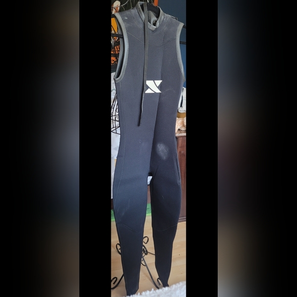 XTERRA women’s Small Long wetsuit blue logo - Picture 4 of 12